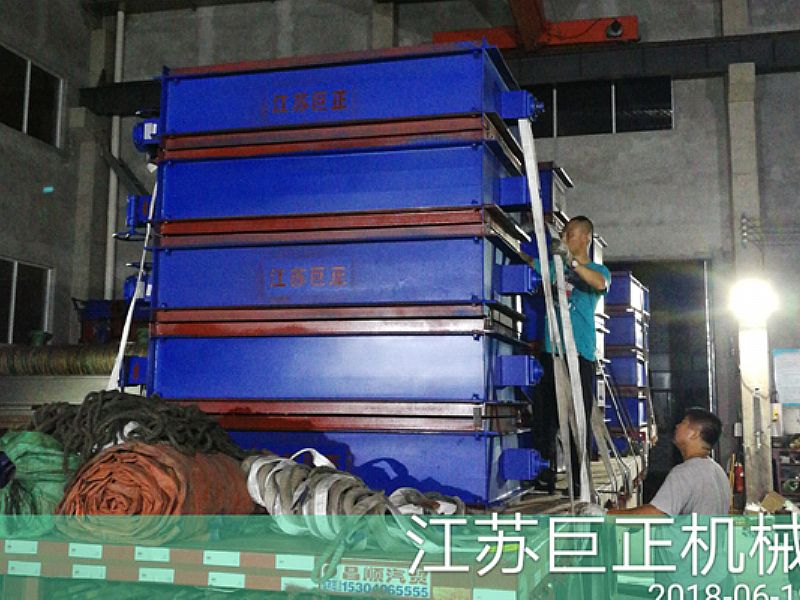 方形擋板門（寬10m）已完工，待發(fā)往預(yù)定客戶